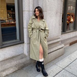 MESHKI trench coat